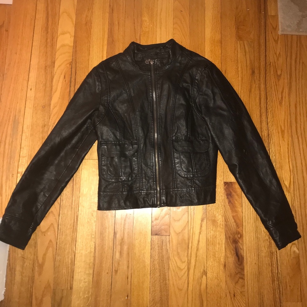 Small, tight fighting leather jacket!